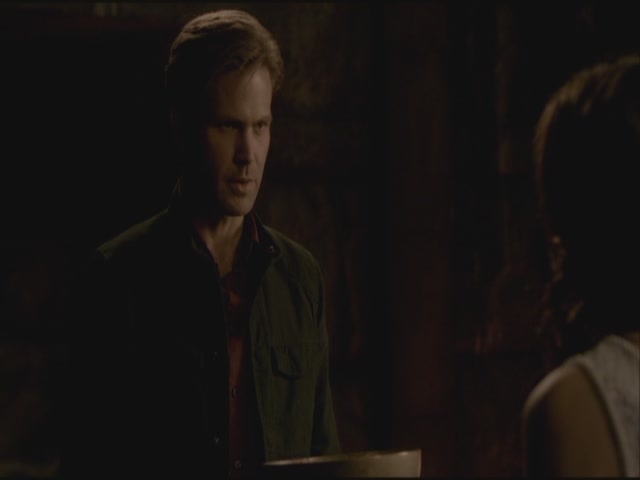 VampireDiariesWorld-dot-org-S3TVD_3x20DoNotGoGentle1151.jpg