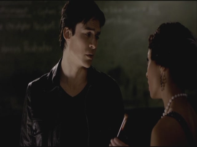 VampireDiariesWorld-dot-org-S3TVD_3x20DoNotGoGentle1237.jpg