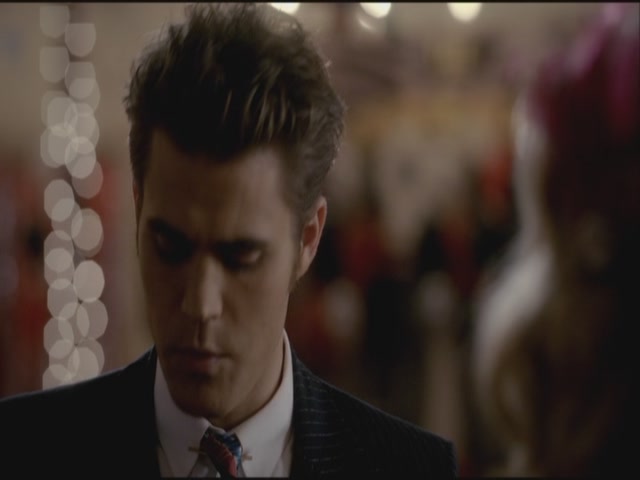 VampireDiariesWorld-dot-org-S3TVD_3x20DoNotGoGentle1292.jpg