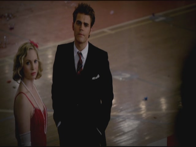 VampireDiariesWorld-dot-org-S3TVD_3x20DoNotGoGentle1302.jpg