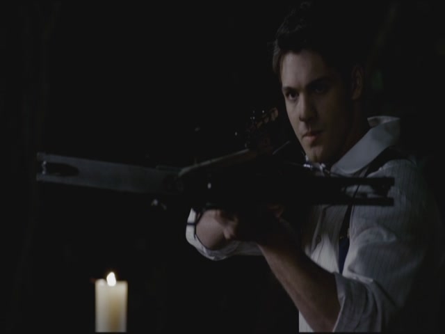 VampireDiariesWorld-dot-org-S3TVD_3x20DoNotGoGentle1455.jpg