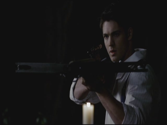 VampireDiariesWorld-dot-org-S3TVD_3x20DoNotGoGentle1470.jpg