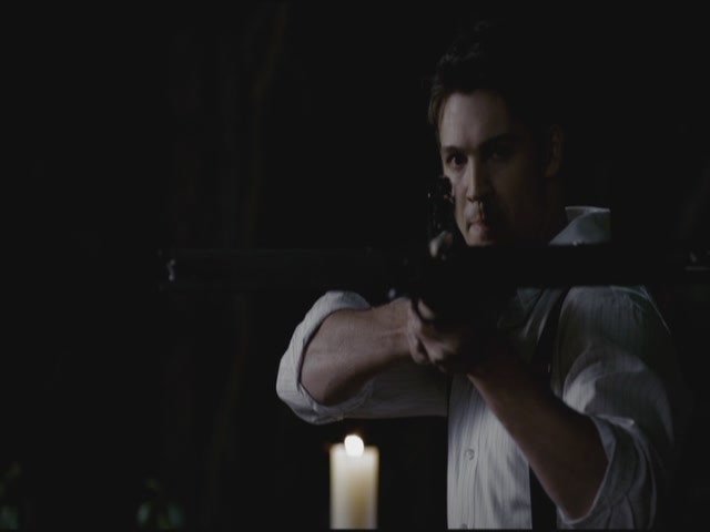 VampireDiariesWorld-dot-org-S3TVD_3x20DoNotGoGentle1474.jpg