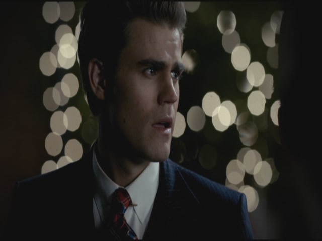 VampireDiariesWorld-dot-org-S3TVD_3x20DoNotGoGentle1518.jpg