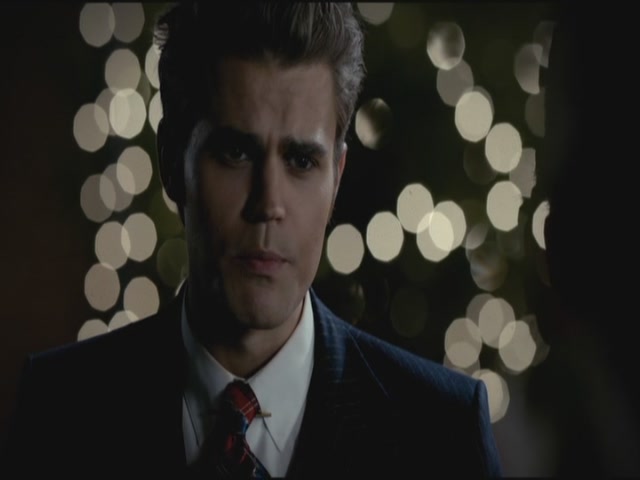 VampireDiariesWorld-dot-org-S3TVD_3x20DoNotGoGentle1519.jpg