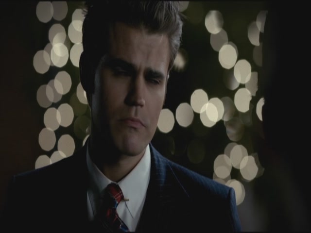 VampireDiariesWorld-dot-org-S3TVD_3x20DoNotGoGentle1520.jpg