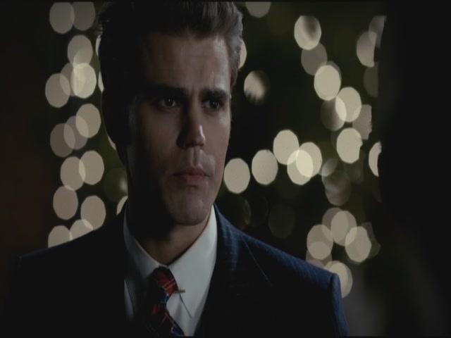 VampireDiariesWorld-dot-org-S3TVD_3x20DoNotGoGentle1521.jpg