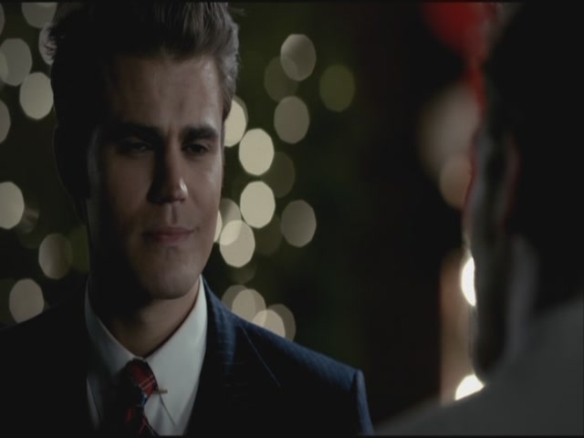 VampireDiariesWorld-dot-org-S3TVD_3x20DoNotGoGentle1527.jpg