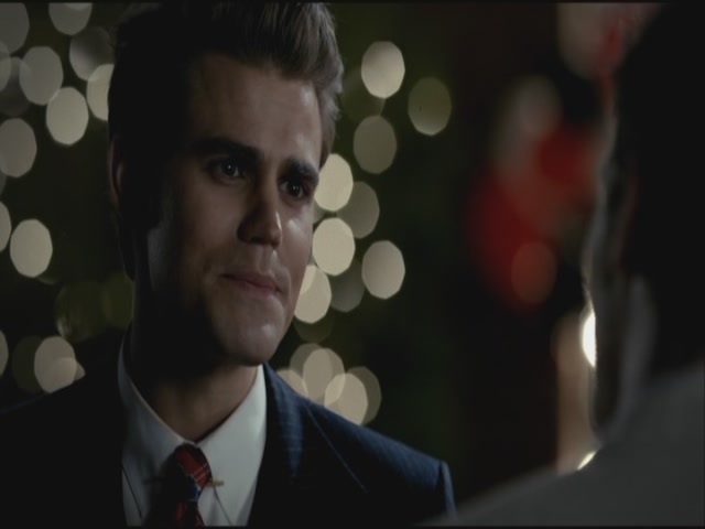 VampireDiariesWorld-dot-org-S3TVD_3x20DoNotGoGentle1531.jpg