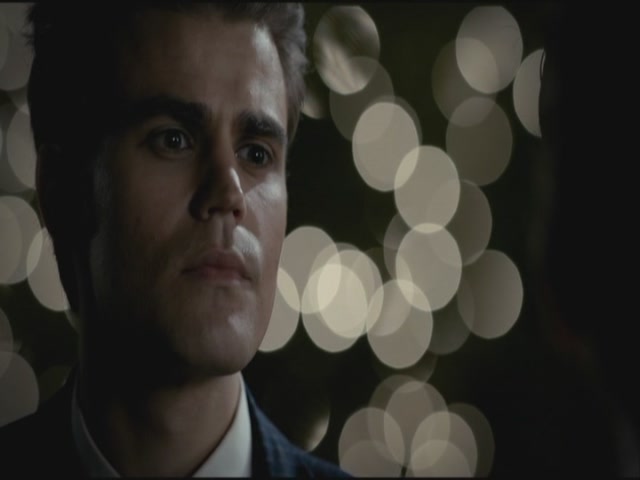 VampireDiariesWorld-dot-org-S3TVD_3x20DoNotGoGentle1548.jpg