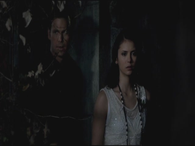 VampireDiariesWorld-dot-org-S3TVD_3x20DoNotGoGentle1735.jpg