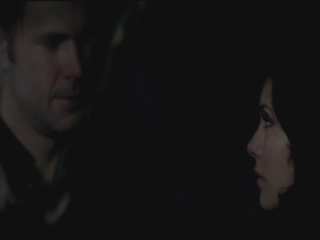 VampireDiariesWorld-dot-org-S3TVD_3x20DoNotGoGentle1741.jpg