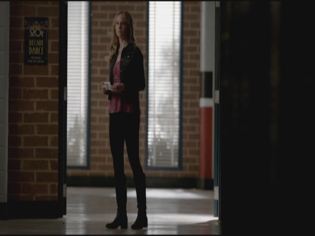 VampireDiariesWorld-dot-org-S3TVD_3x21BeforeSunset0069.jpg