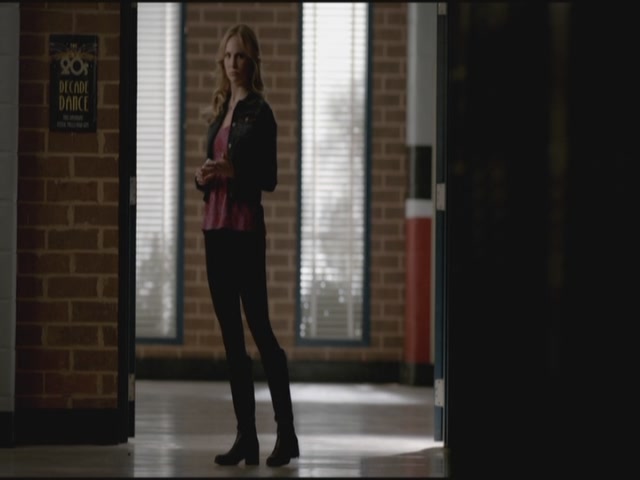 VampireDiariesWorld-dot-org-S3TVD_3x21BeforeSunset0071.jpg