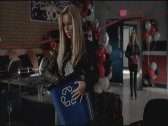 VampireDiariesWorld-dot-org-S3TVD_3x21BeforeSunset0076.jpg