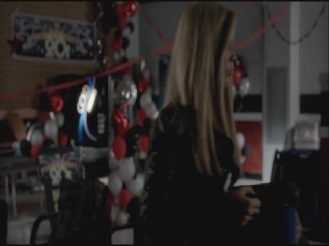 VampireDiariesWorld-dot-org-S3TVD_3x21BeforeSunset0081.jpg