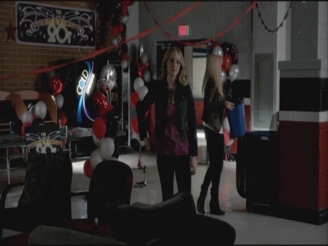 VampireDiariesWorld-dot-org-S3TVD_3x21BeforeSunset0096.jpg