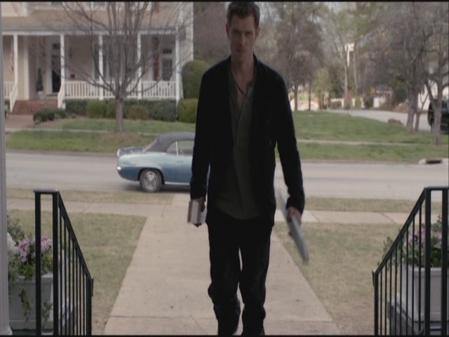 VampireDiariesWorld-dot-org-S3TVD_3x21BeforeSunset0584.jpg