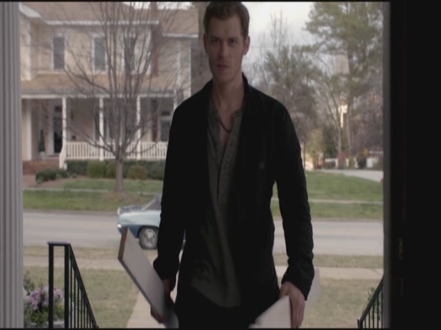 VampireDiariesWorld-dot-org-S3TVD_3x21BeforeSunset0585.jpg