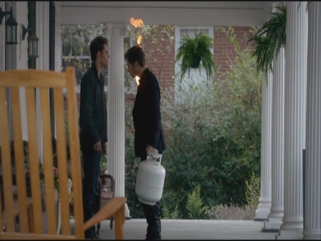 VampireDiariesWorld-dot-org-S3TVD_3x21BeforeSunset0620.jpg