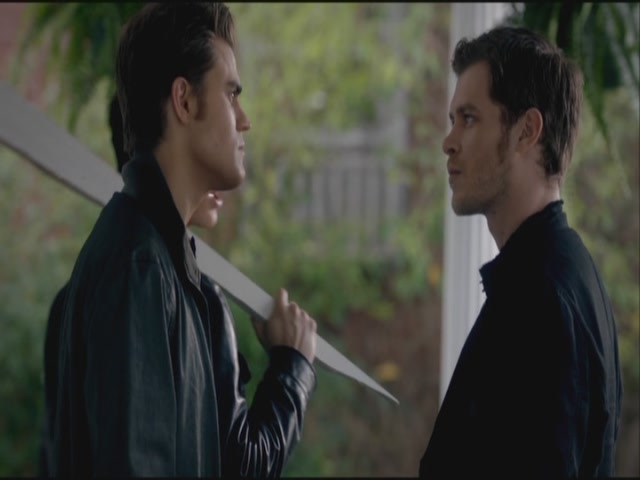 VampireDiariesWorld-dot-org-S3TVD_3x21BeforeSunset0633.jpg