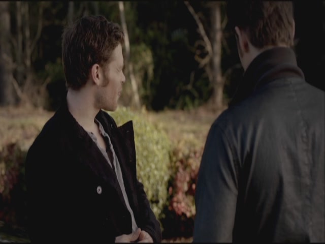 VampireDiariesWorld-dot-org-S3TVD_3x21BeforeSunset0835.jpg