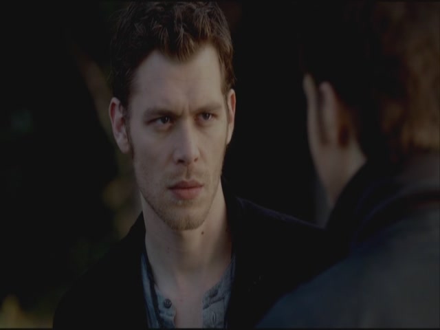 VampireDiariesWorld-dot-org-S3TVD_3x21BeforeSunset0858.jpg