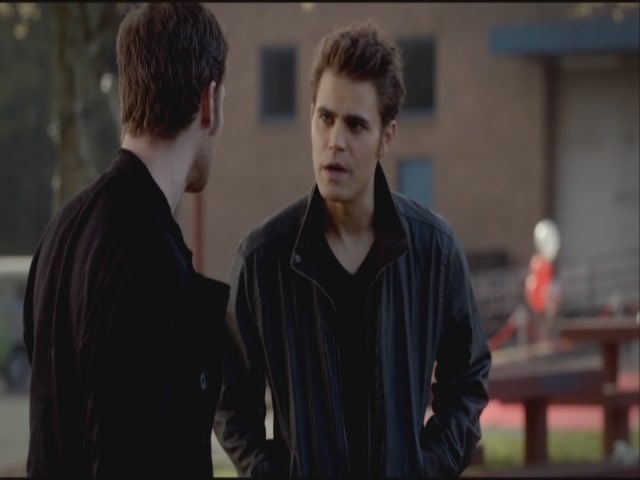 VampireDiariesWorld-dot-org-S3TVD_3x21BeforeSunset0859.jpg