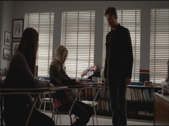 VampireDiariesWorld-dot-org-S3TVD_3x21BeforeSunset1066.jpg