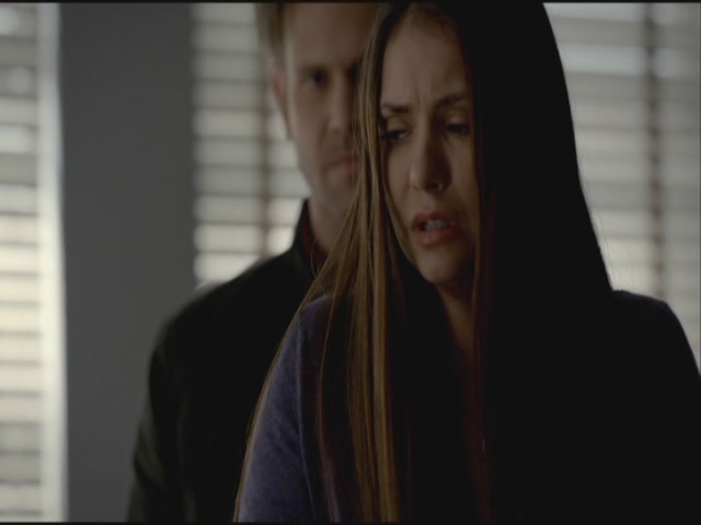 VampireDiariesWorld-dot-org-S3TVD_3x21BeforeSunset1109.jpg