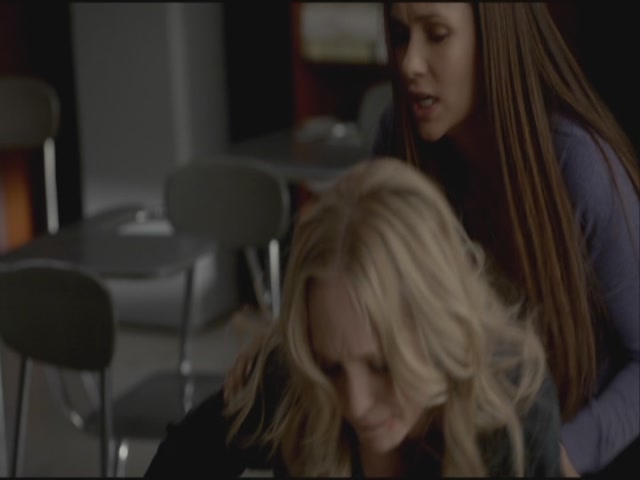 VampireDiariesWorld-dot-org-S3TVD_3x21BeforeSunset1125.jpg