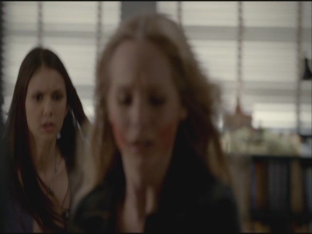 VampireDiariesWorld-dot-org-S3TVD_3x21BeforeSunset1127.jpg