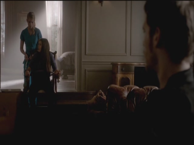 VampireDiariesWorld-dot-org-S3TVD_3x21BeforeSunset1302.jpg