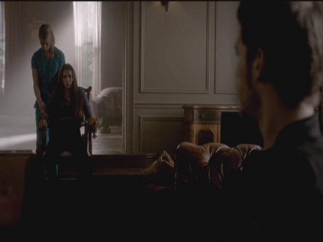 VampireDiariesWorld-dot-org-S3TVD_3x21BeforeSunset1303.jpg