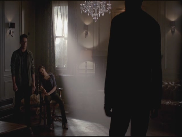 VampireDiariesWorld-dot-org-S3TVD_3x21BeforeSunset1571.jpg