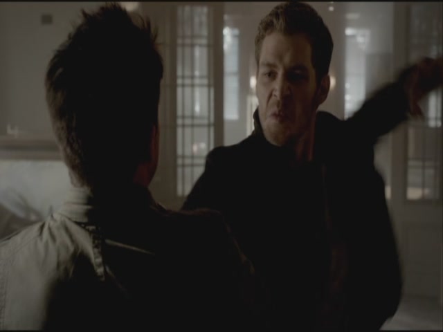 VampireDiariesWorld-dot-org-S3TVD_3x21BeforeSunset1606.jpg