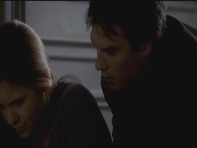 VampireDiariesWorld-dot-org-S3TVD_3x21BeforeSunset1661.jpg