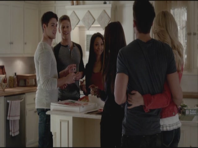 VampireDiariesWorld-dot-org-S3TVD_3x21BeforeSunset1930.jpg