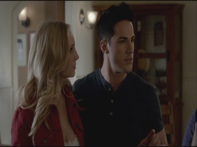 VampireDiariesWorld-dot-org-S3TVD_3x21BeforeSunset1940.jpg