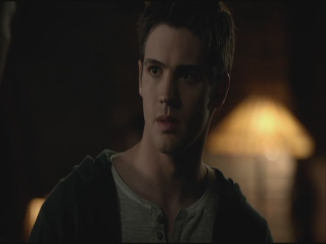 VampireDiariesWorld-dot-org-S3TVD_3x22TheDeparted0385.jpg