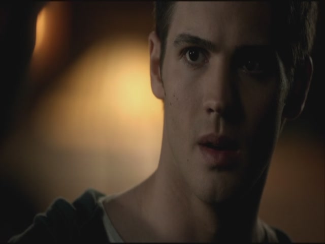 VampireDiariesWorld-dot-org-S3TVD_3x22TheDeparted0389.jpg