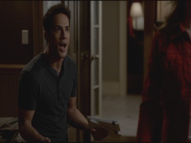 VampireDiariesWorld-dot-org-S3TVD_3x22TheDeparted0726.jpg