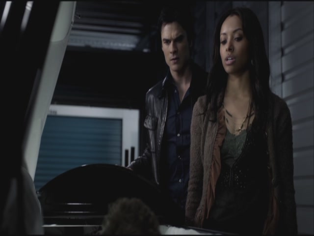 VampireDiariesWorld-dot-org-S3TVD_3x22TheDeparted0829.jpg