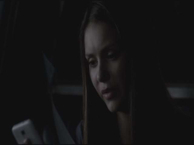 VampireDiariesWorld-dot-org-S3TVD_3x22TheDeparted1831.jpg