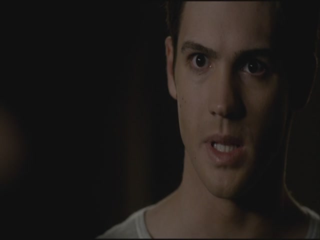 VampireDiariesWorld-dot-org-S3TVD_3x22TheDeparted2238.jpg