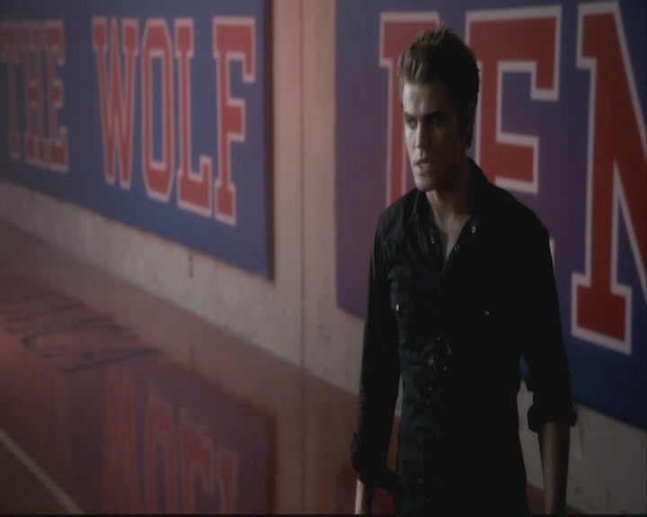 VampireDiariesWorld-dot-org-S3-StefansDescentIntoDarkness0077.jpg