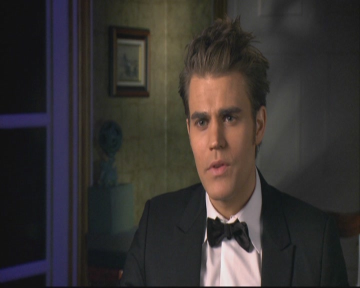 VampireDiariesWorld-dot-org-S3-StefansDescentIntoDarkness0118.jpg