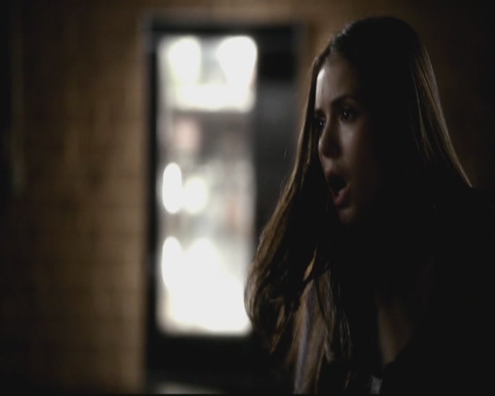 VampireDiariesWorld-dot-org-S3-StefansDescentIntoDarkness0216.jpg