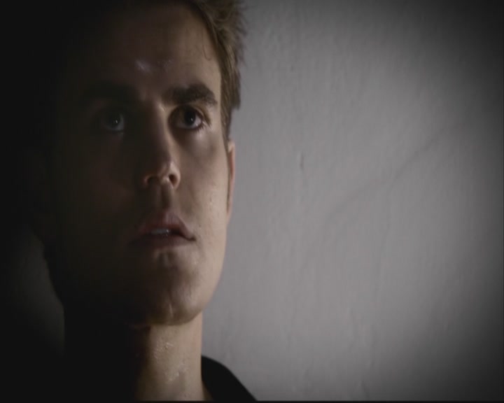 VampireDiariesWorld-dot-org-S3-StefansDescentIntoDarkness0237.jpg