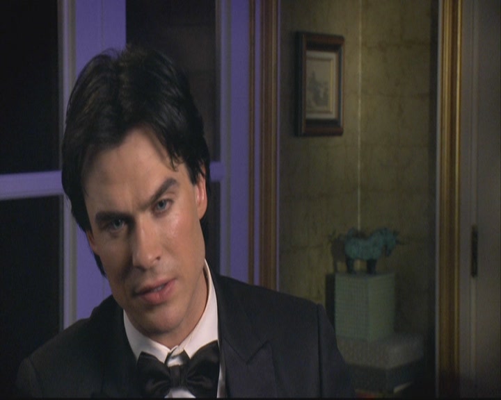 VampireDiariesWorld-dot-org-S3-StefansDescentIntoDarkness0317.jpg